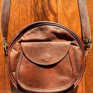 Leather circle bag - dark brown